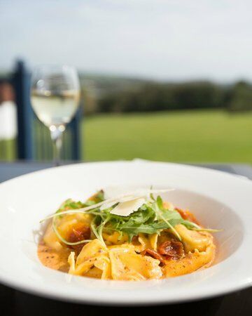 Waves Cliff-top Bar & Restaurant