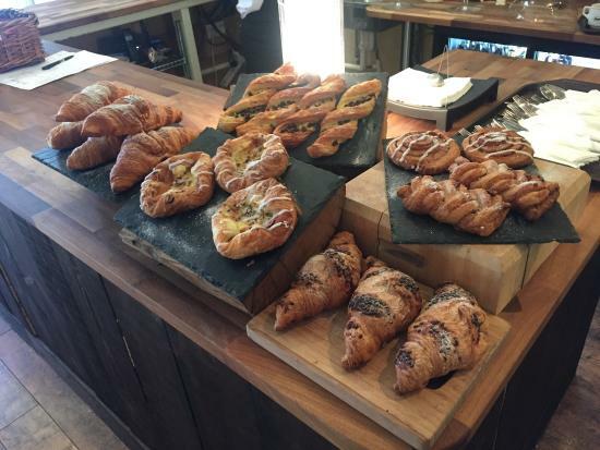 La cucina cafe and tapas bar