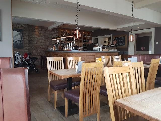 Zinc Cafe Bar & Grill