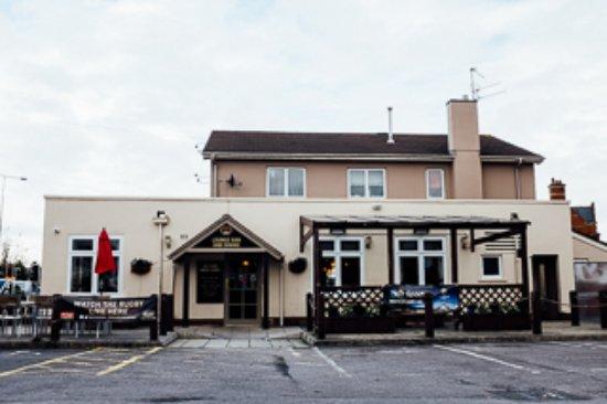 The Three Horseshoes