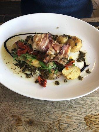 The Arches Bar & Conservatory