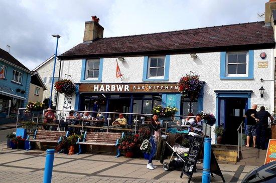 HARBWR Bar & Kitchen