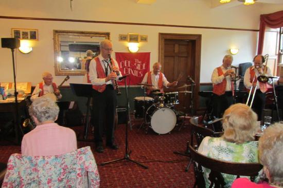 The Hand, Llangollen