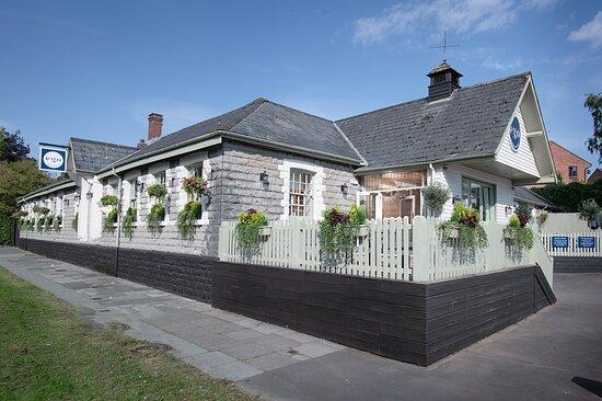 Ego at The Schooner Inn