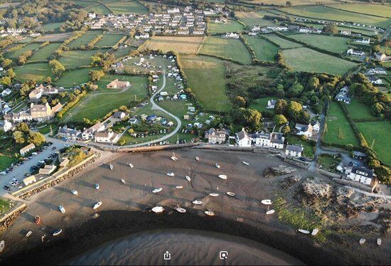 Morawelon Waterfront Cafe Bar & Restaurant